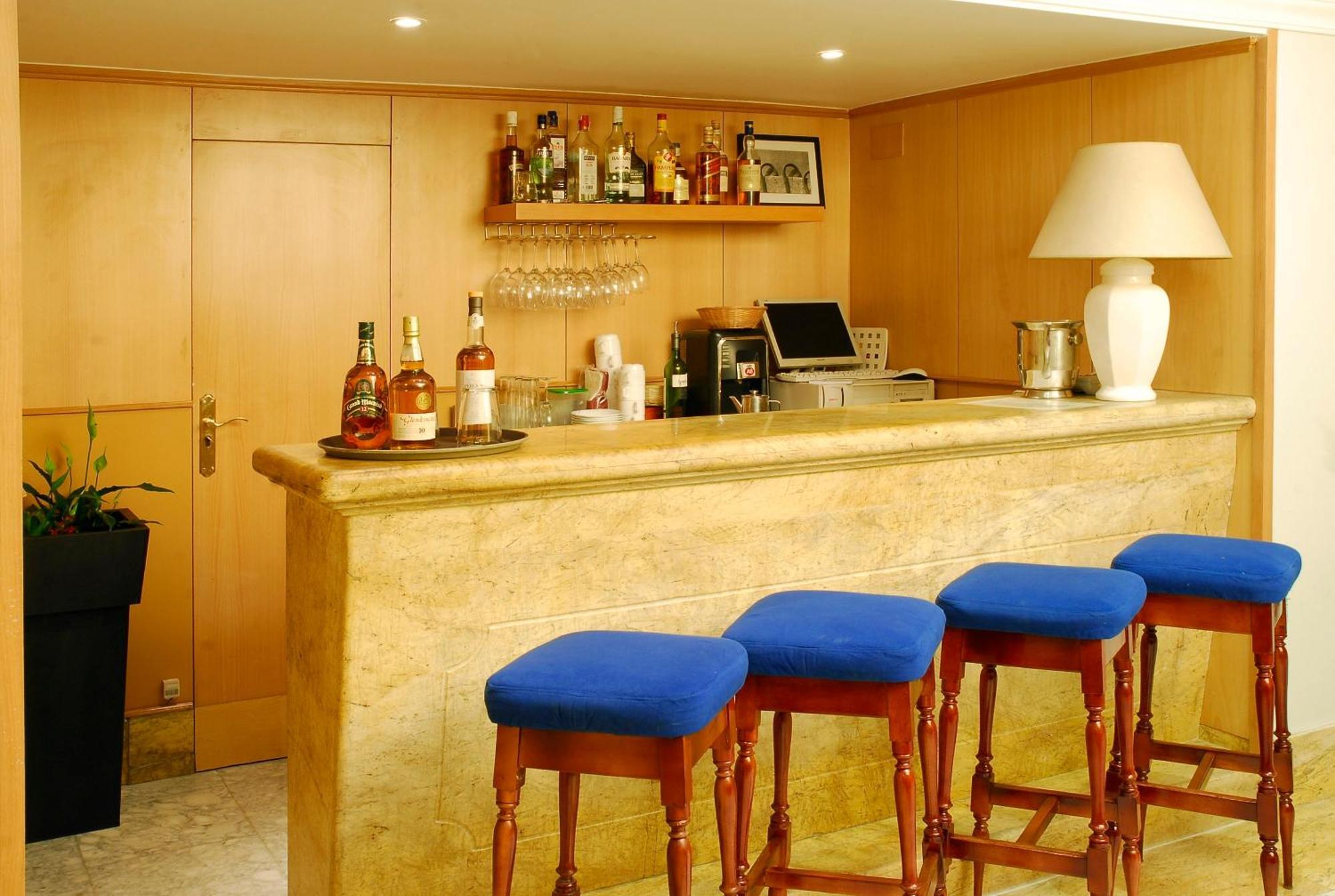 Hotel Reyes Catolicos Sevilla Zimmer foto